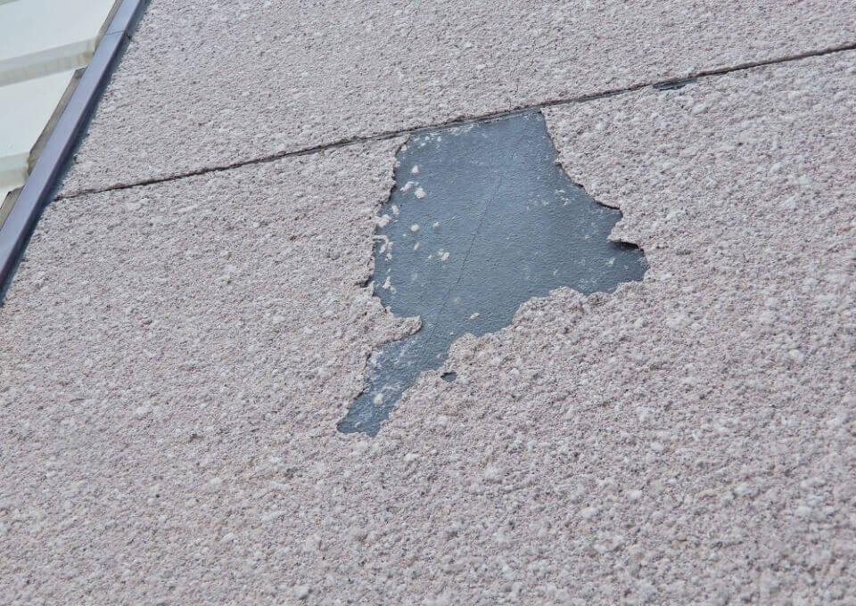 外壁の塗装が剥がれた箇所