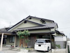 シックな外壁が和風住宅の趣と魅力をさらに引き立てます！！